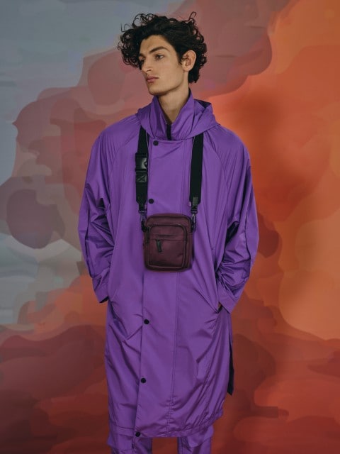 Cappotto impermeabile con cappuccio