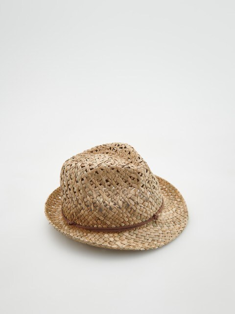 Straw hat with strap