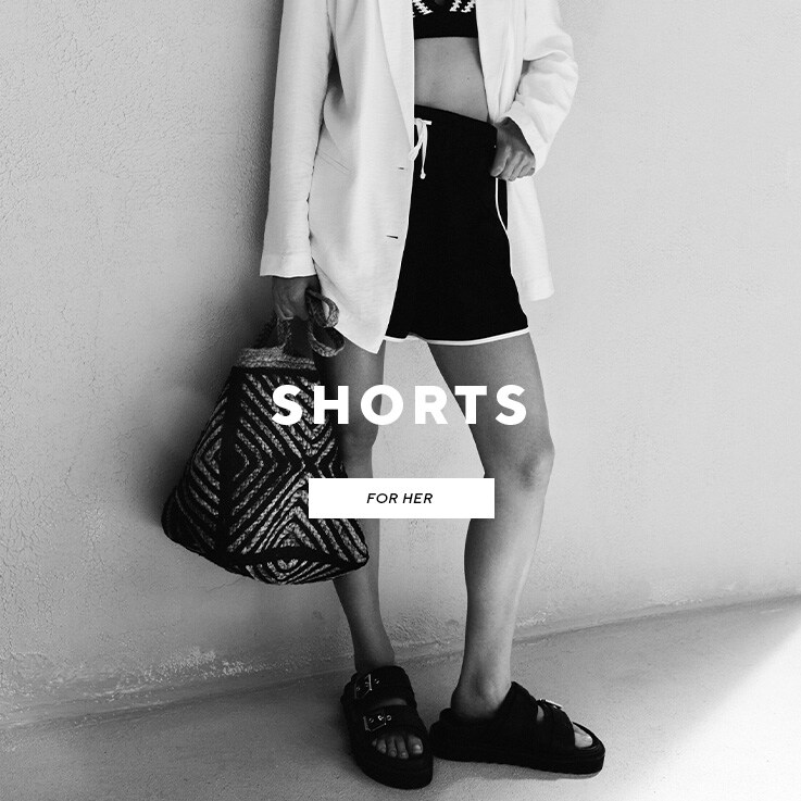 Shorts for woman - RESERVED