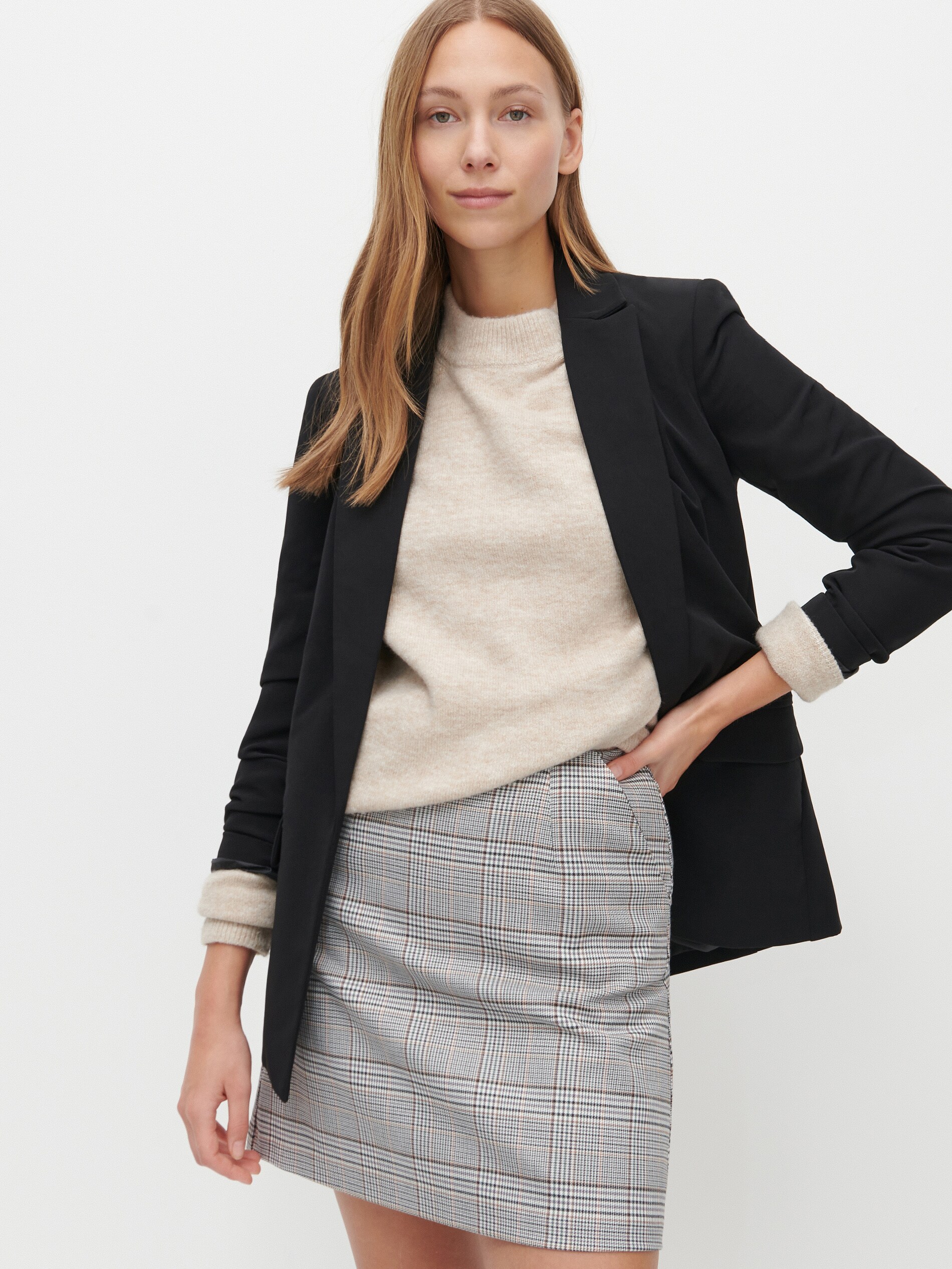 Krátka károvaná sukňa