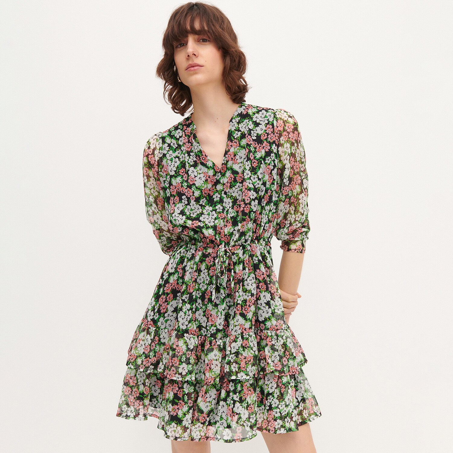 Vzorované šaty s viazaním