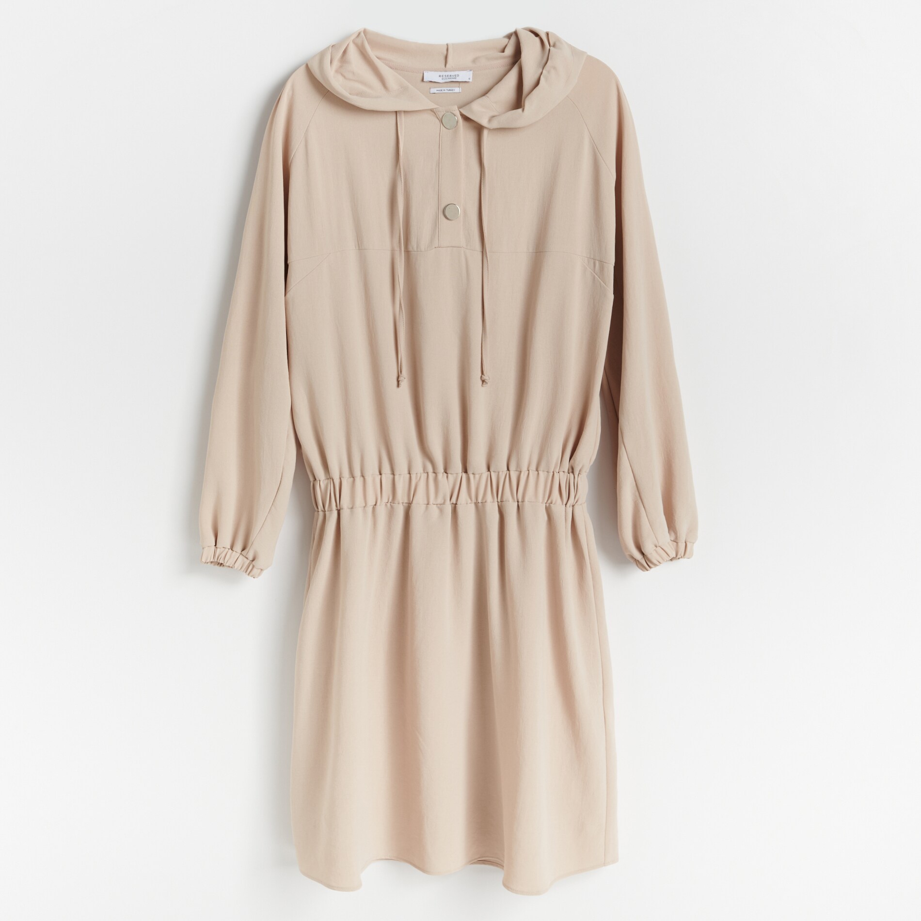 Športové šaty s kapucňou