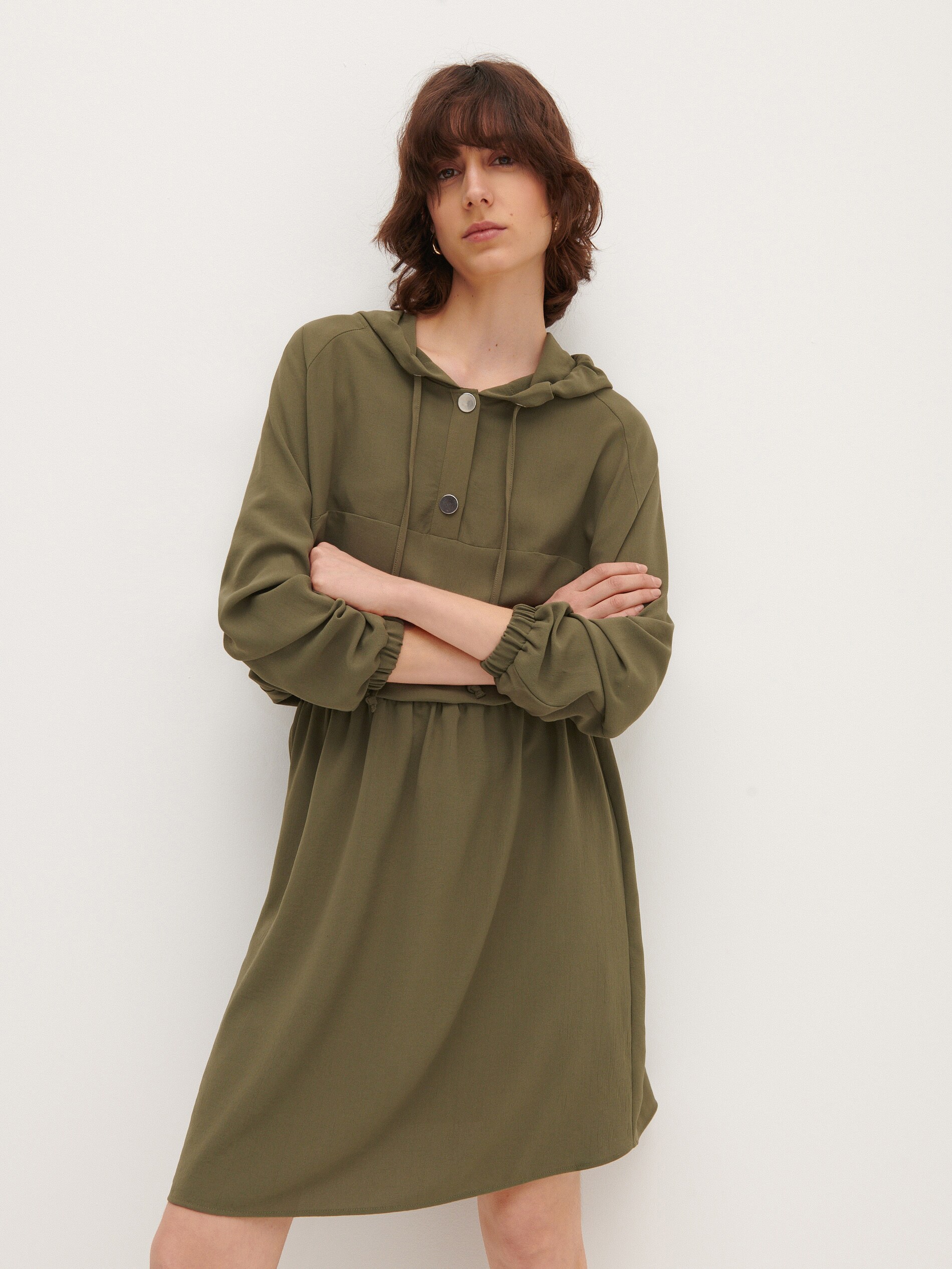Šaty s kapucňou