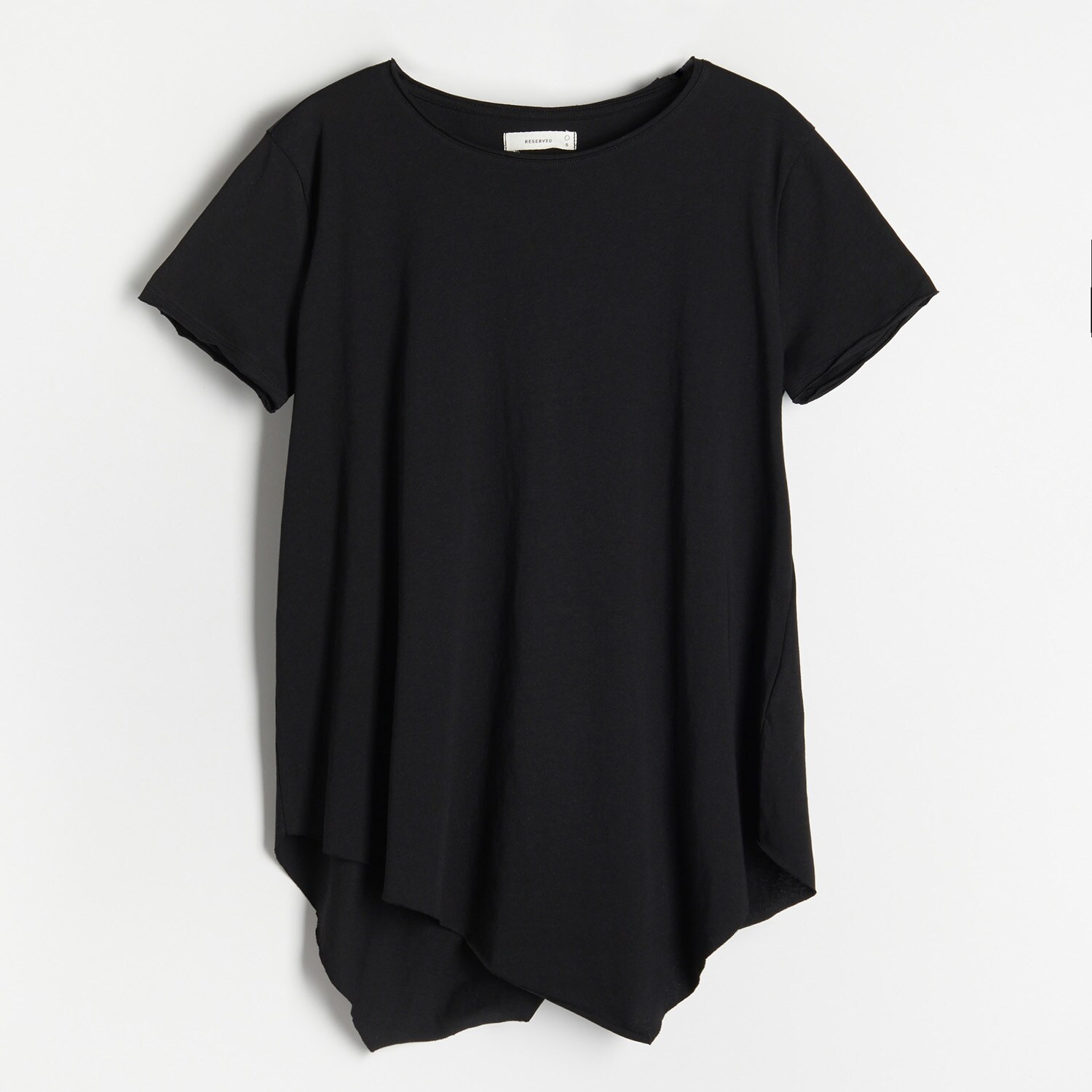 Hladké tričko s asymetrickým lemom