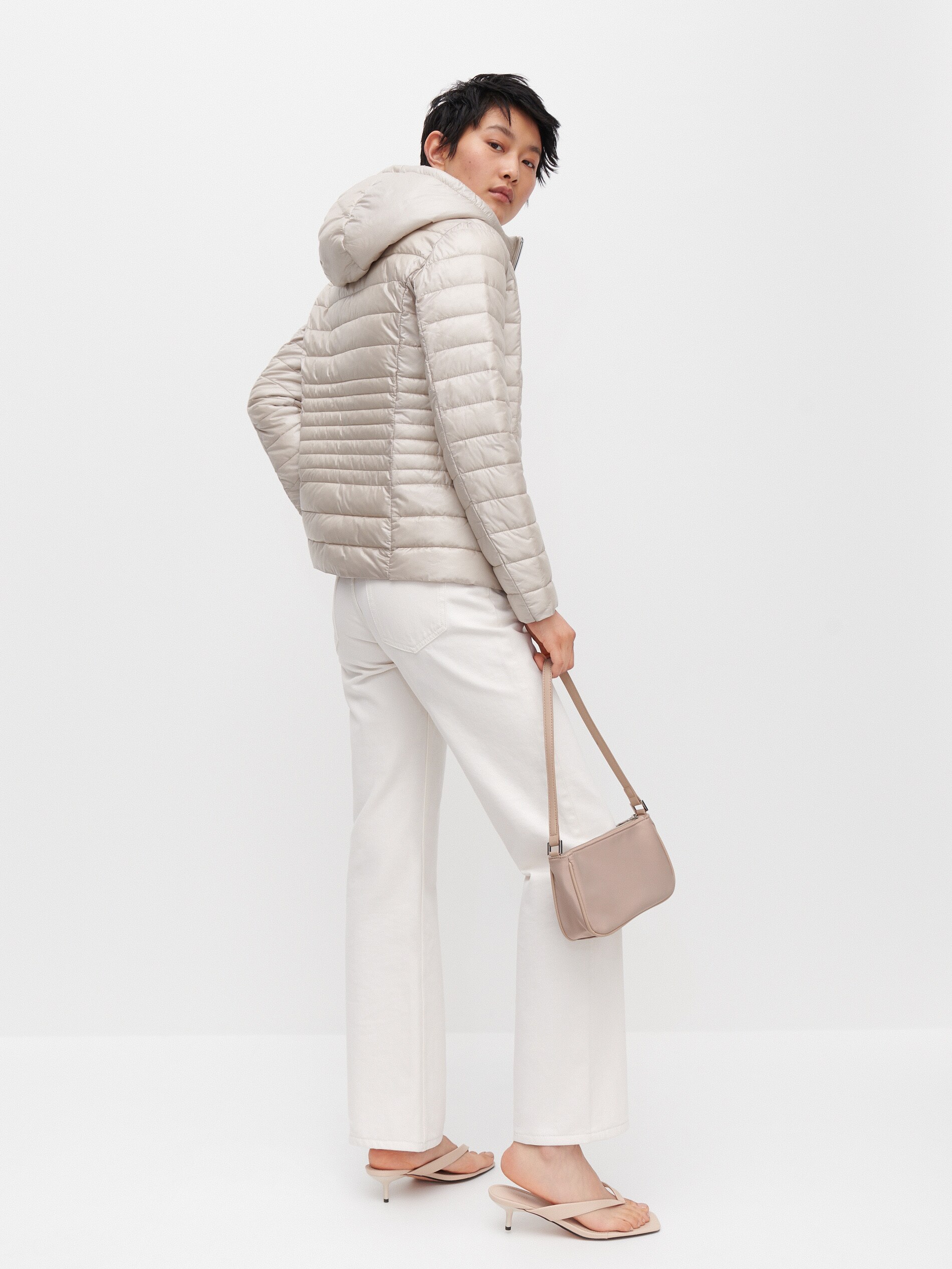 Prešívaná bunda s výplňou z recyklovanej látky