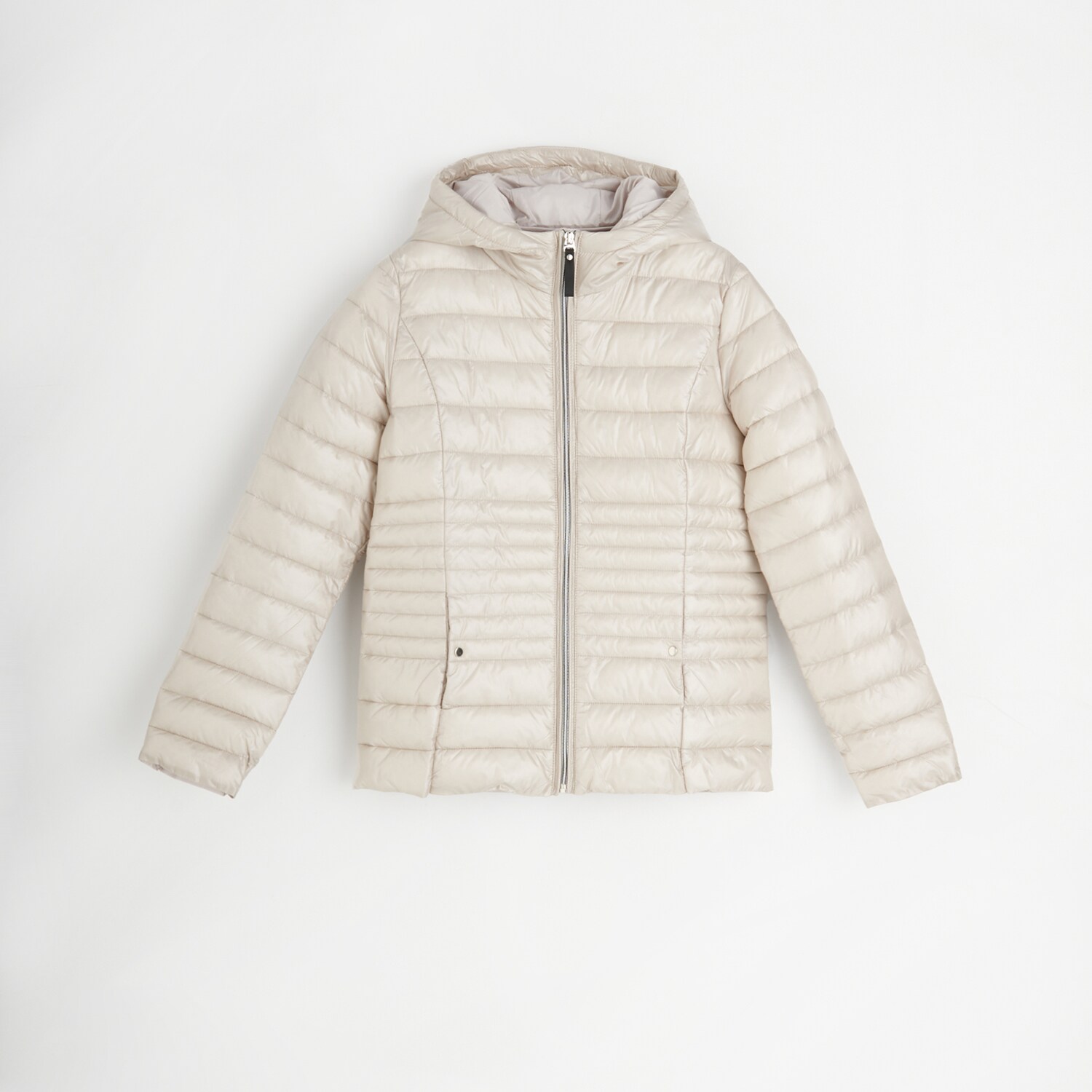 Prešívaná bunda s výplňou z recyklovanej látky