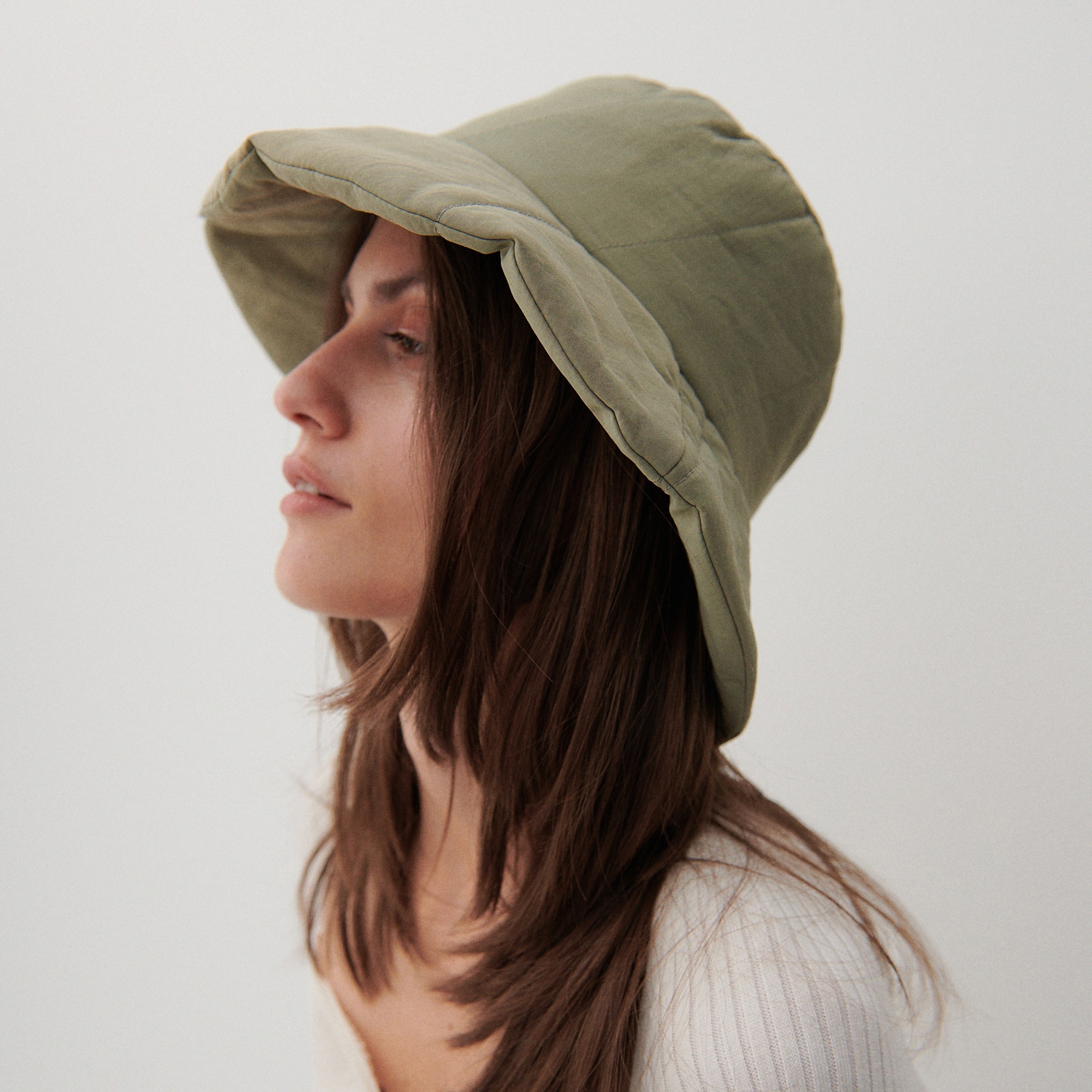 Reserved – Pălărie bucket din materiale reciclate – Verde Reserved imagine noua gjx.ro