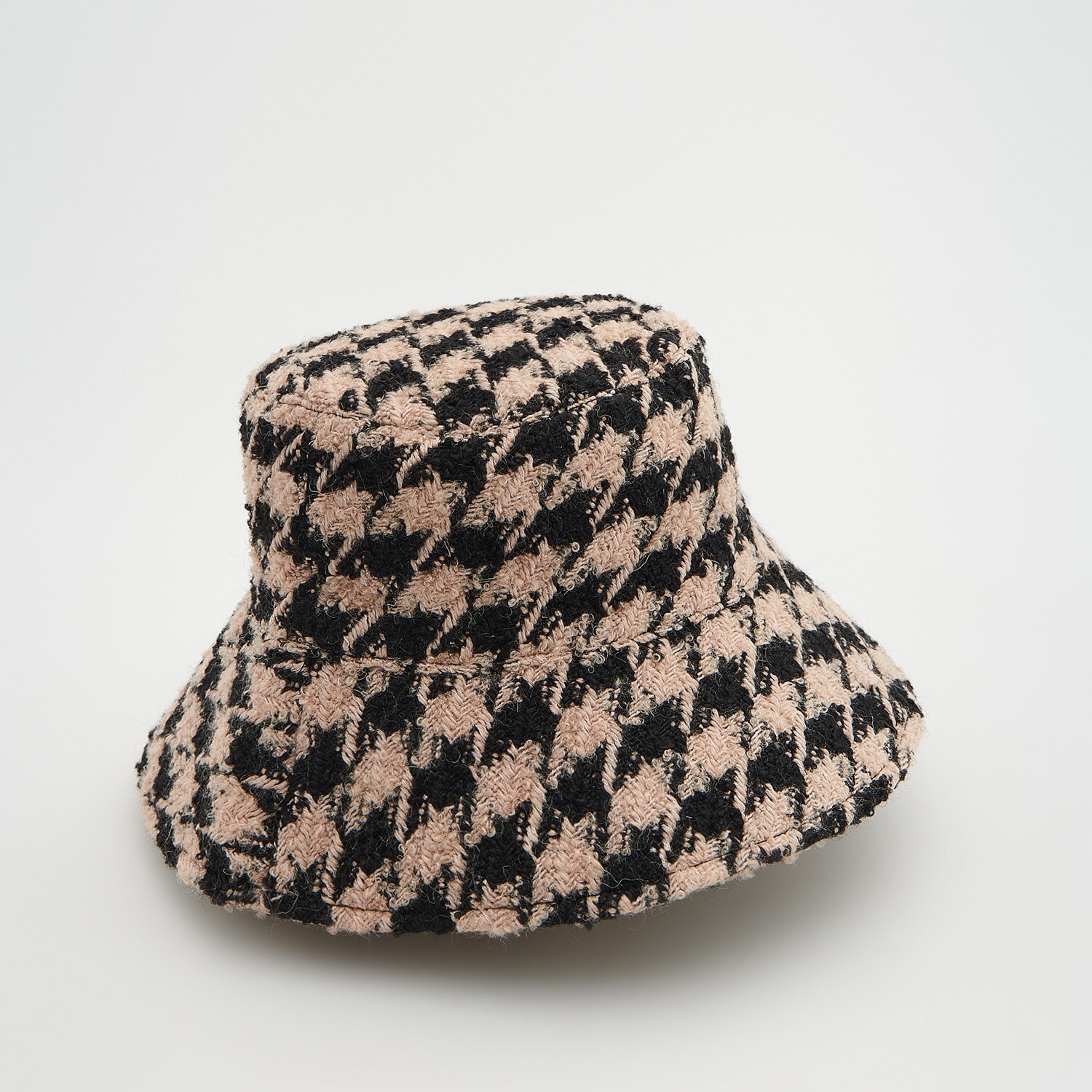 Reserved – Pălărie cloș cu adaos de lână – Bej Reserved imagine noua gjx.ro