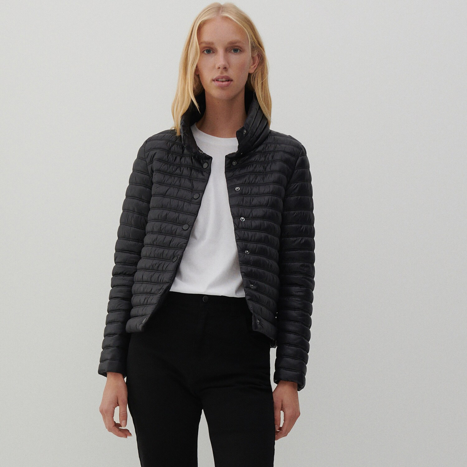 Ľahká prešívaná bunda