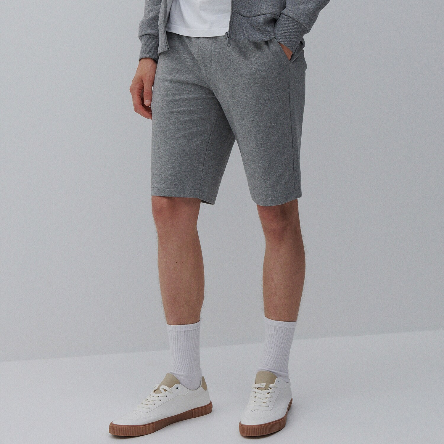 Basic teplákové šortky