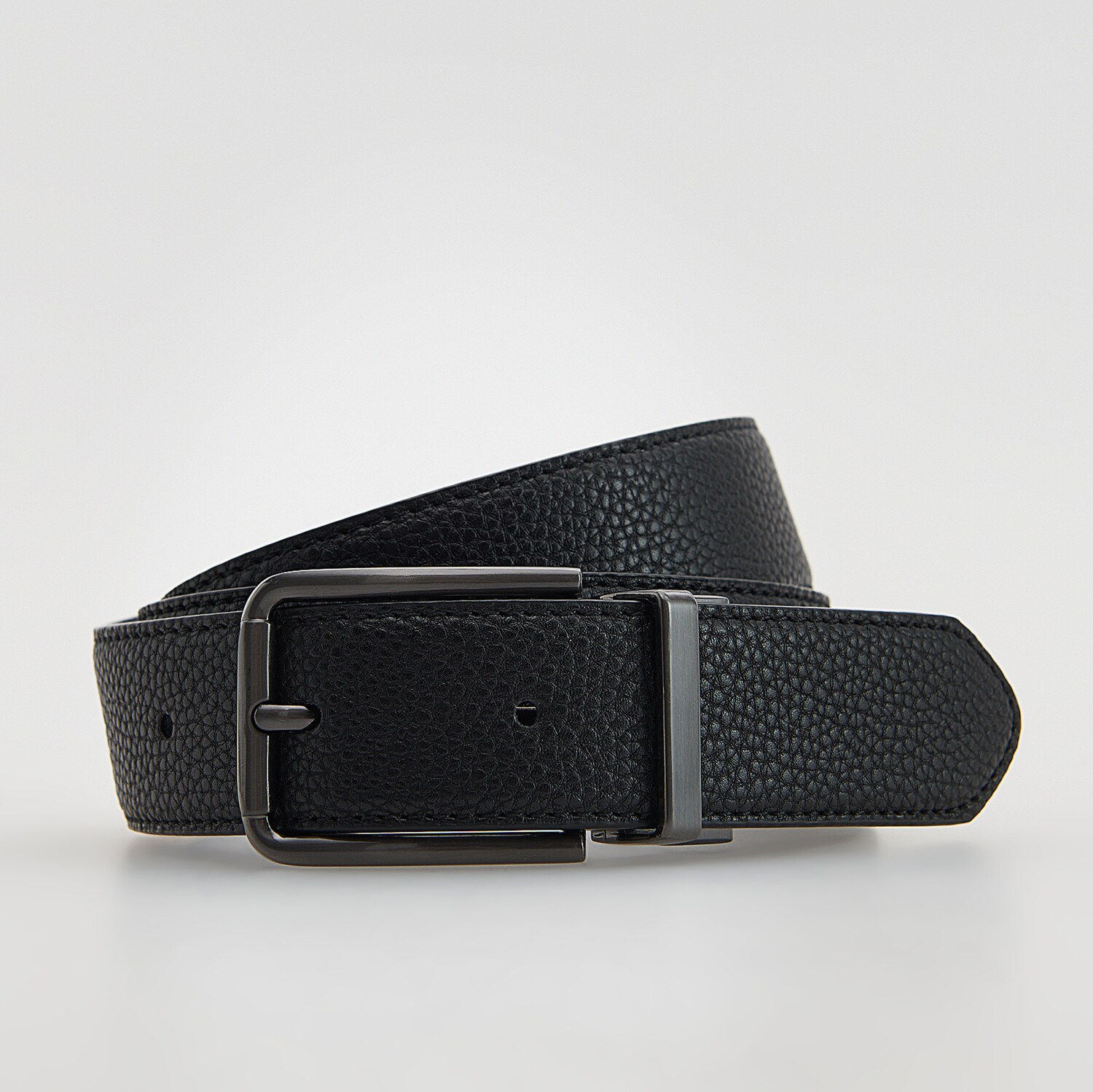 Opasok s kovovou prackou