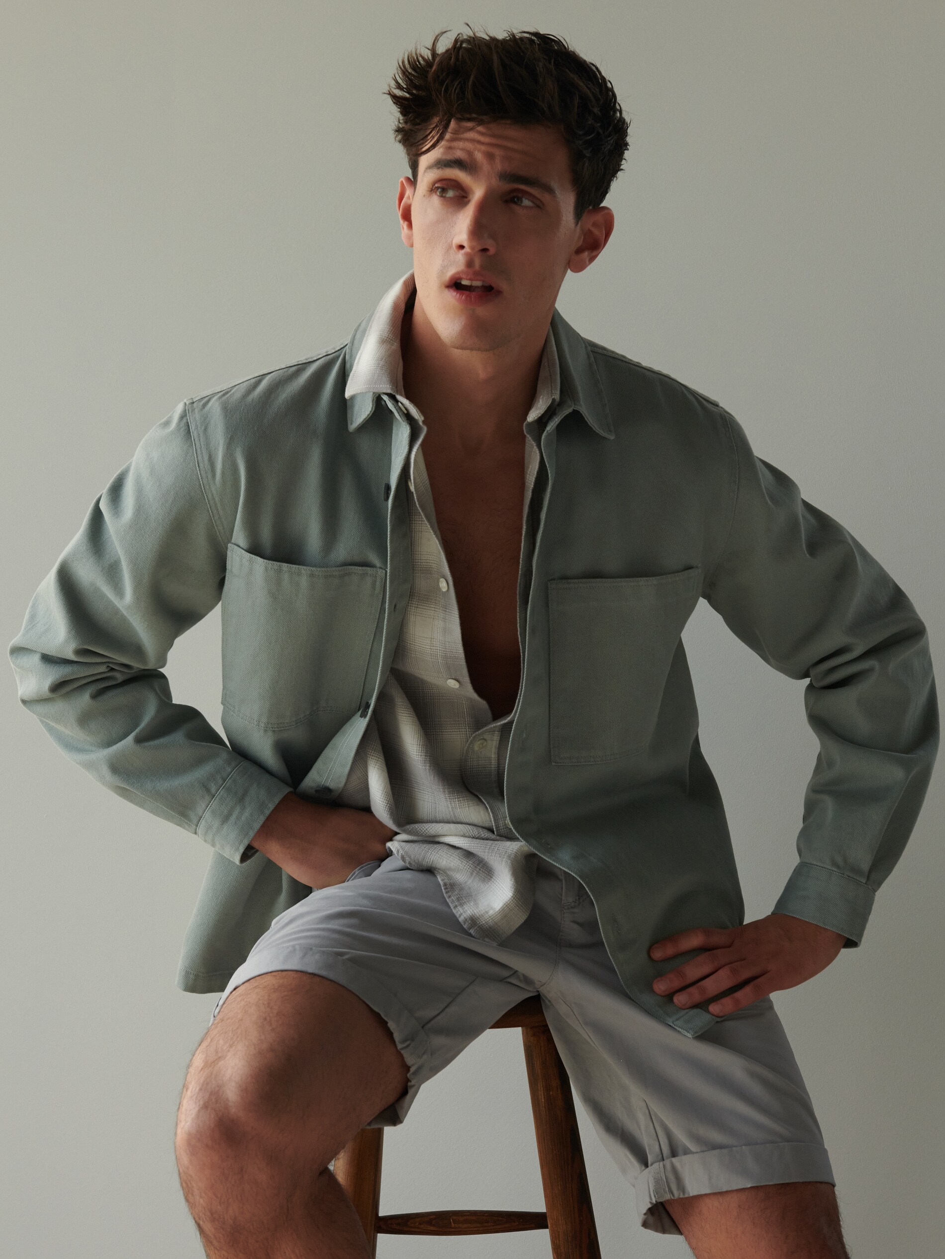 Hladké chino šortky