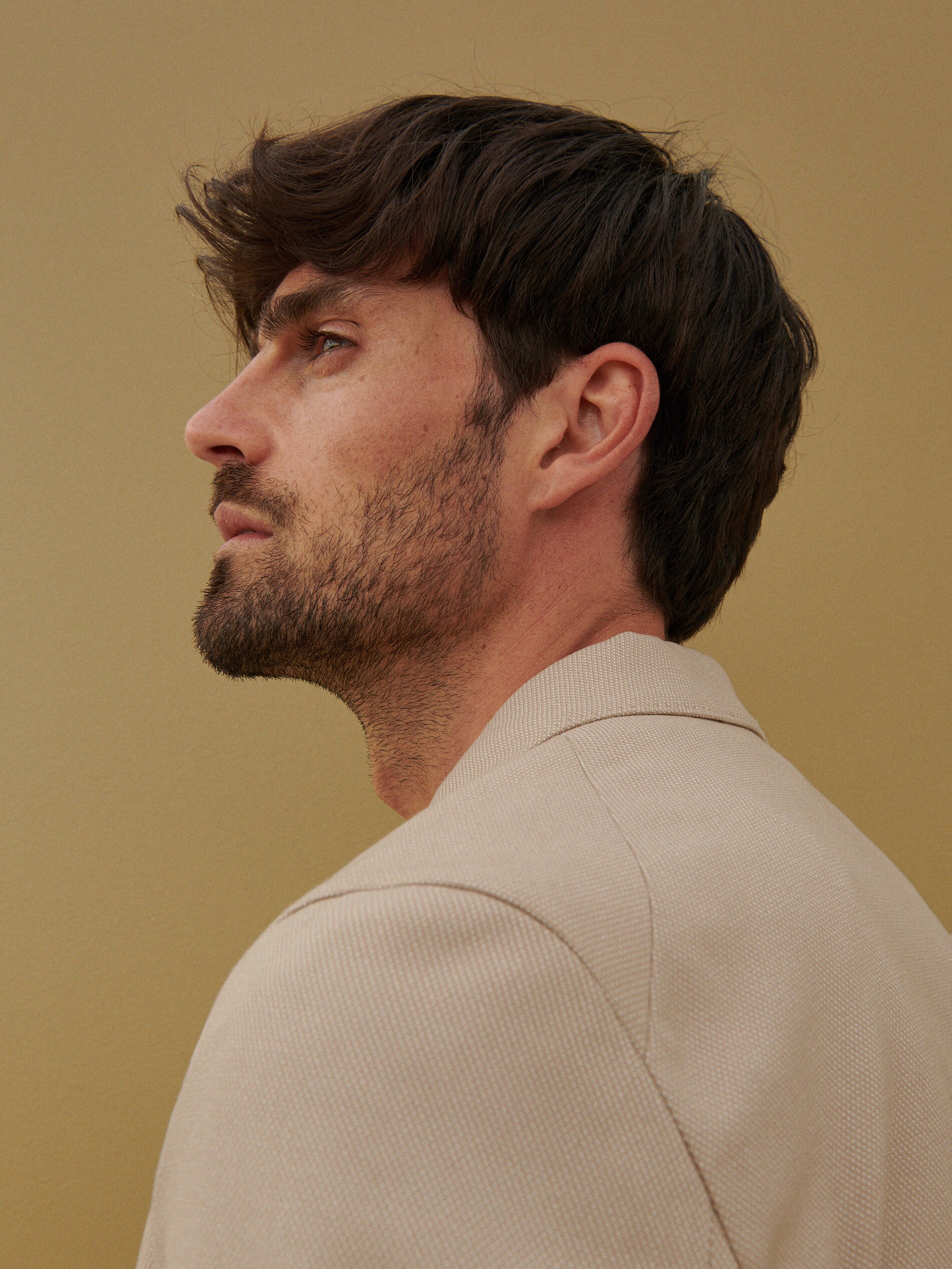 Blejzer slim fit z recyklovanej látky