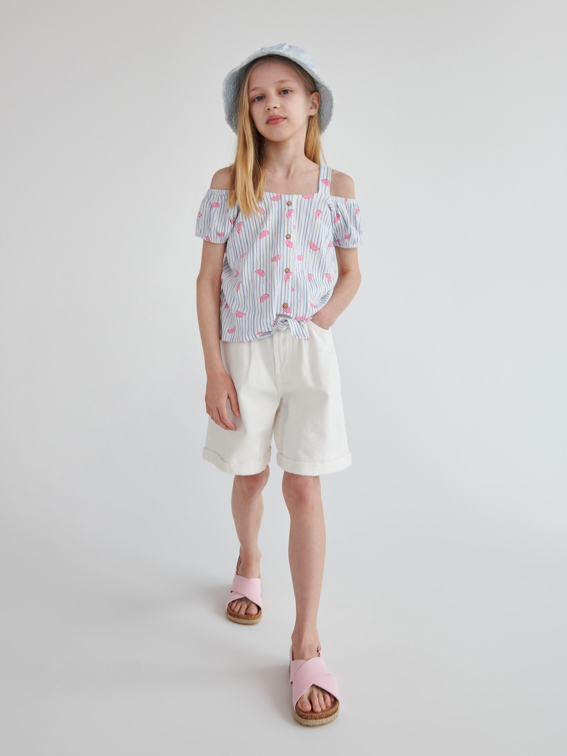 Denimové šortky so zaväzovacím opaskom