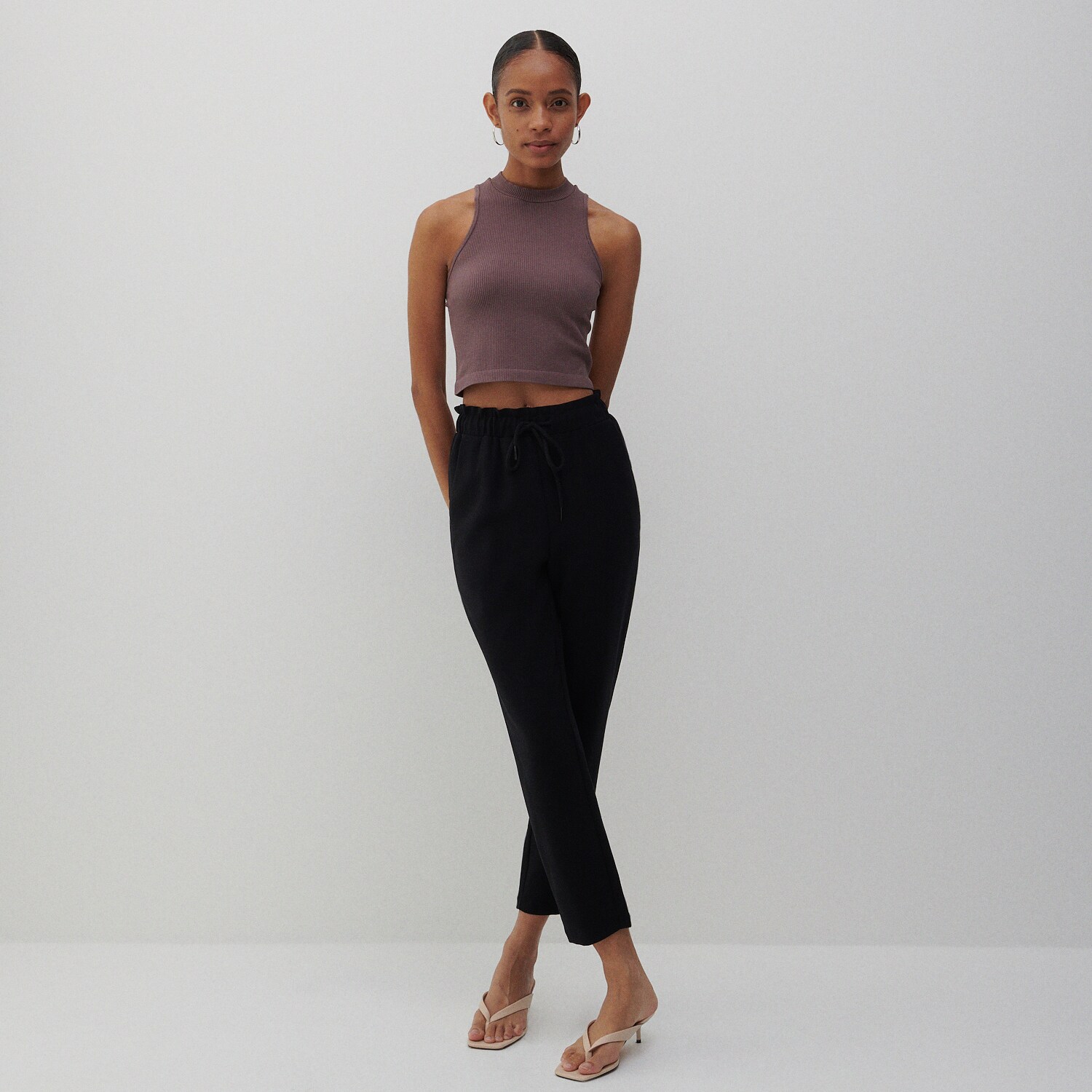 Nohavice zo štruktúrovanej látky