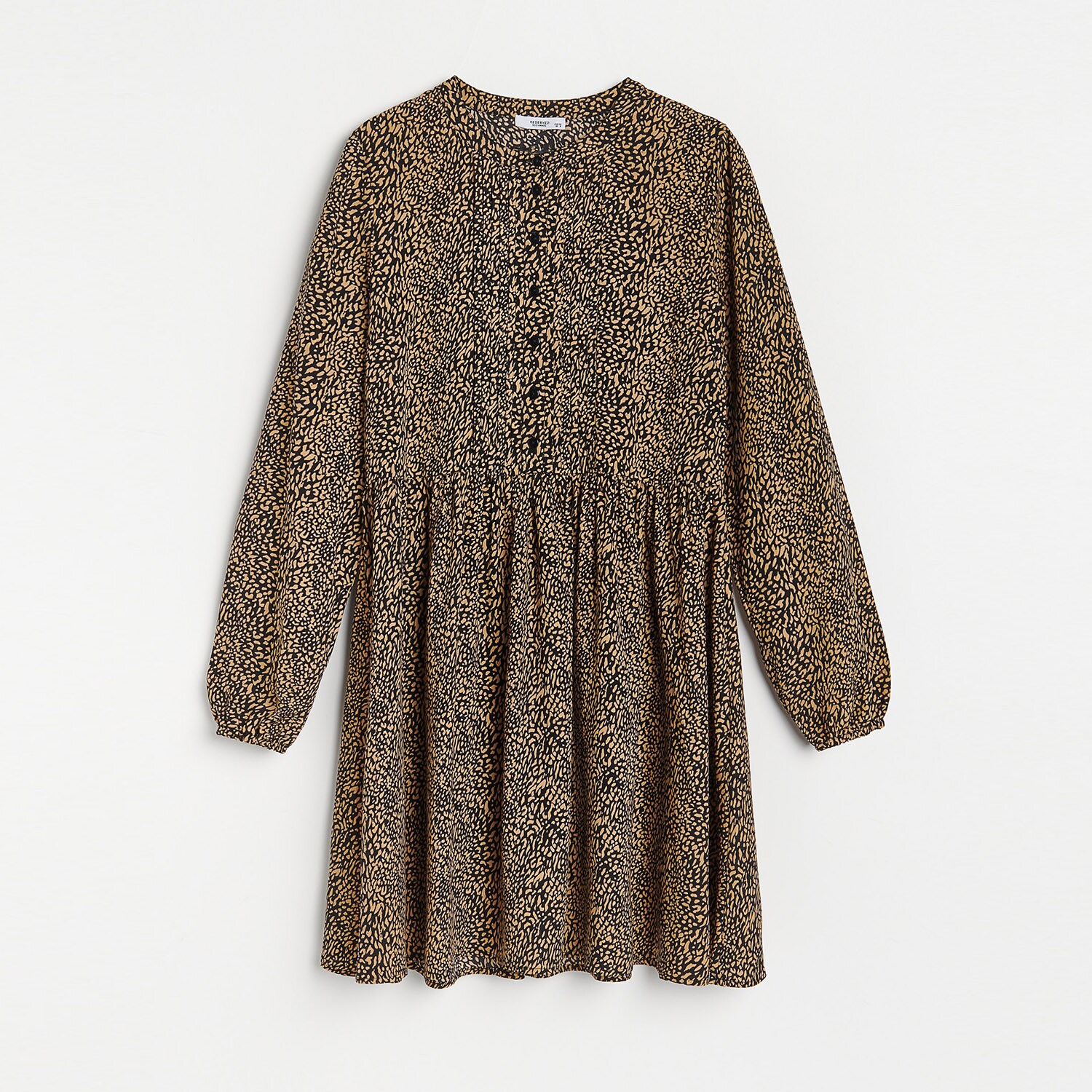 Šaty z recyklovanej látky