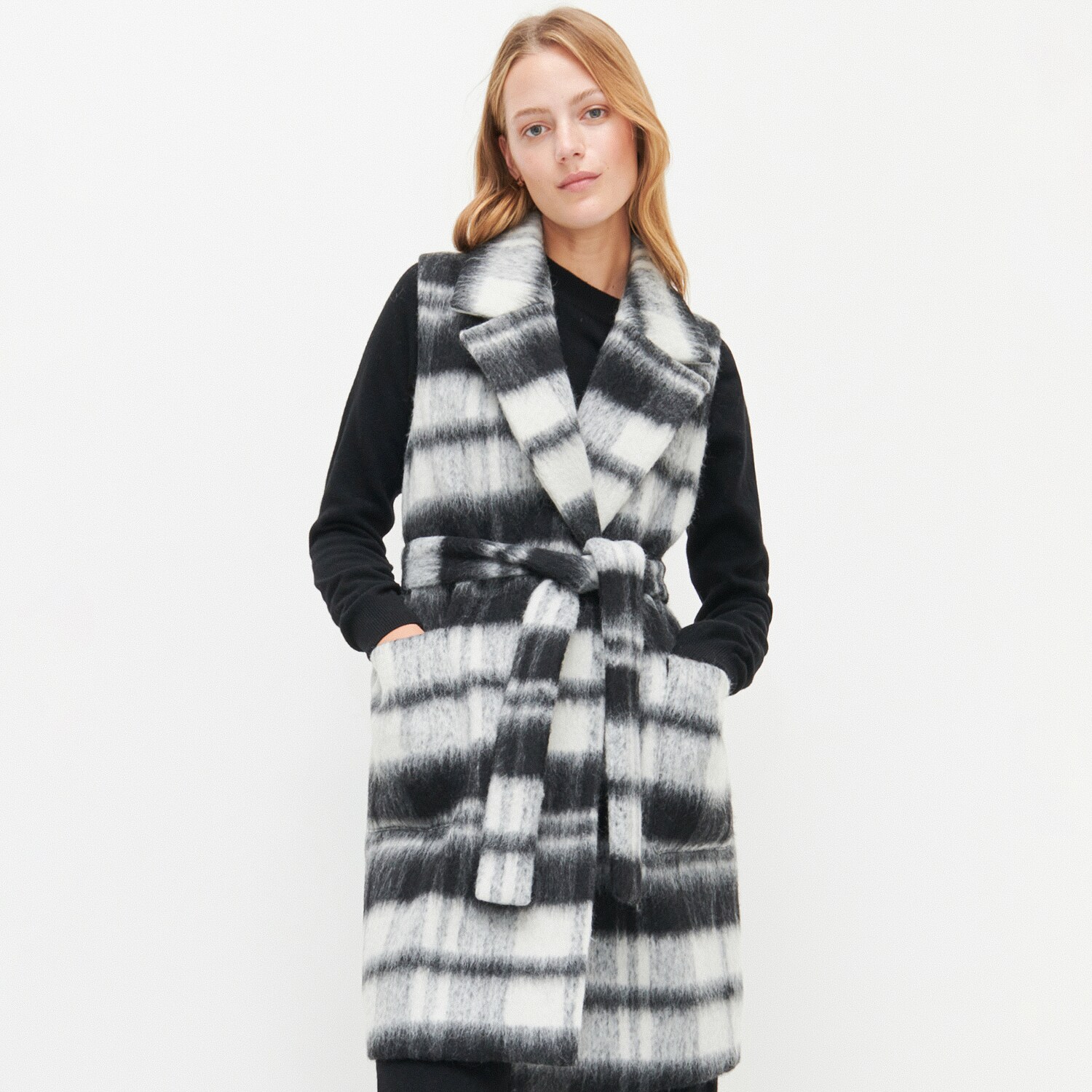 Károvaná vlnená vesta