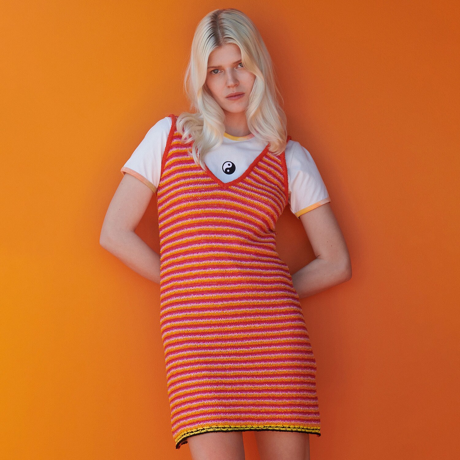 Pásikavé minišaty