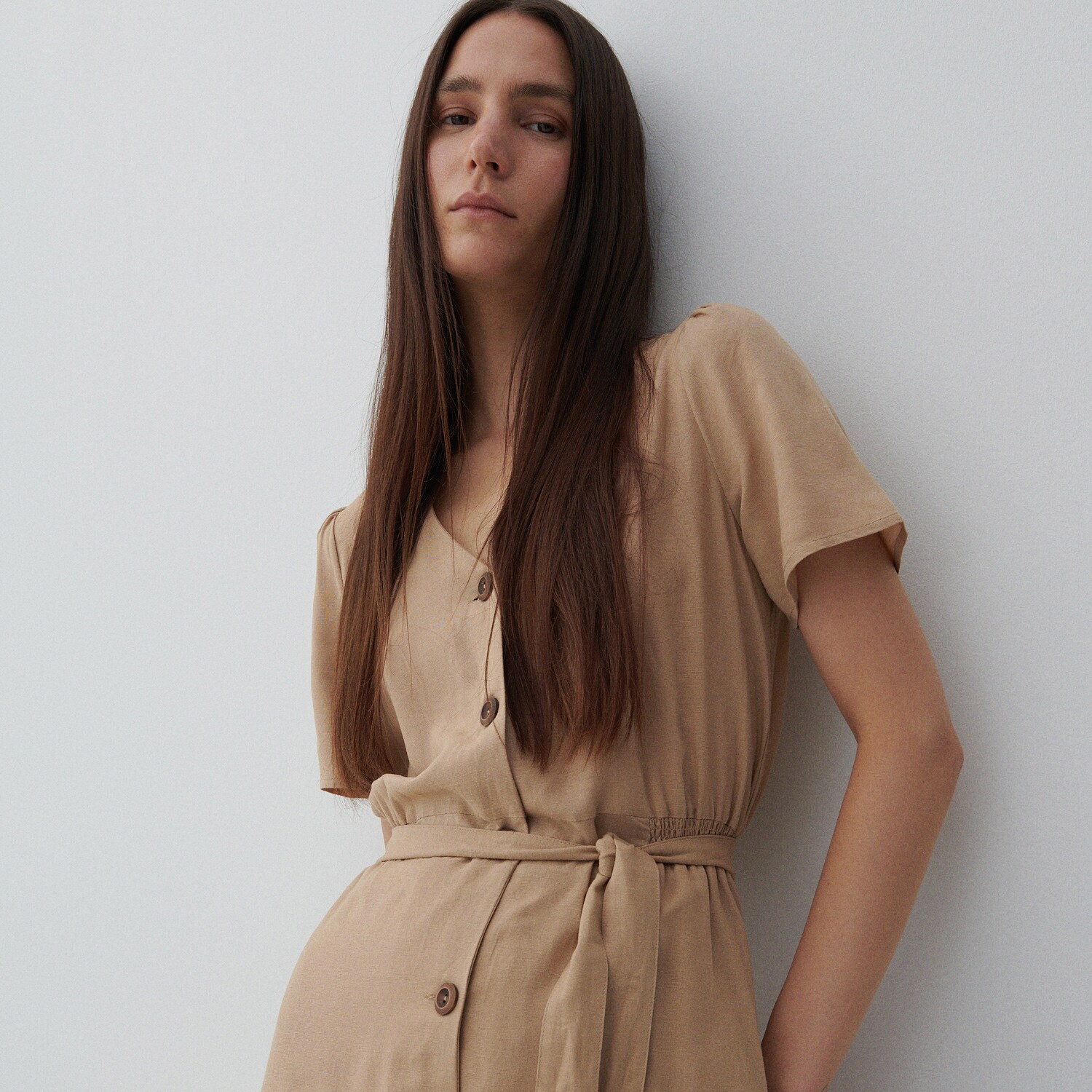 Viskózové šaty s prímesou ľanu