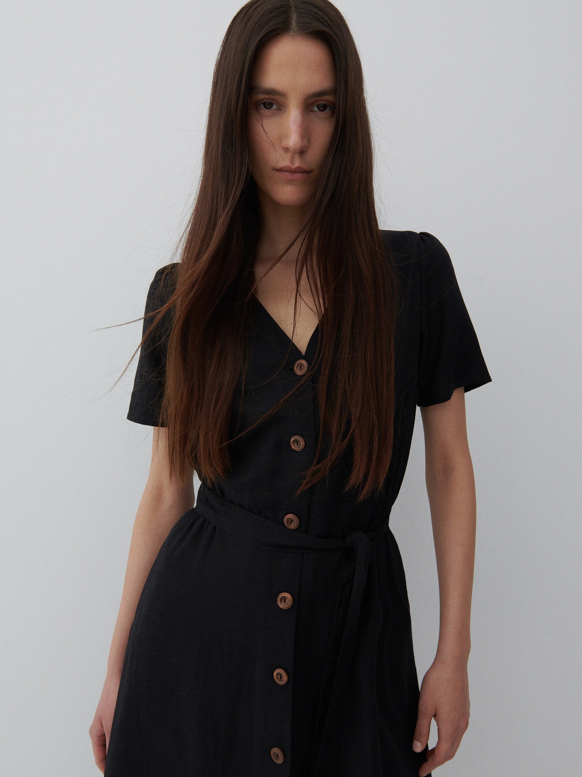 Viskózové šaty s prímesou ľanu