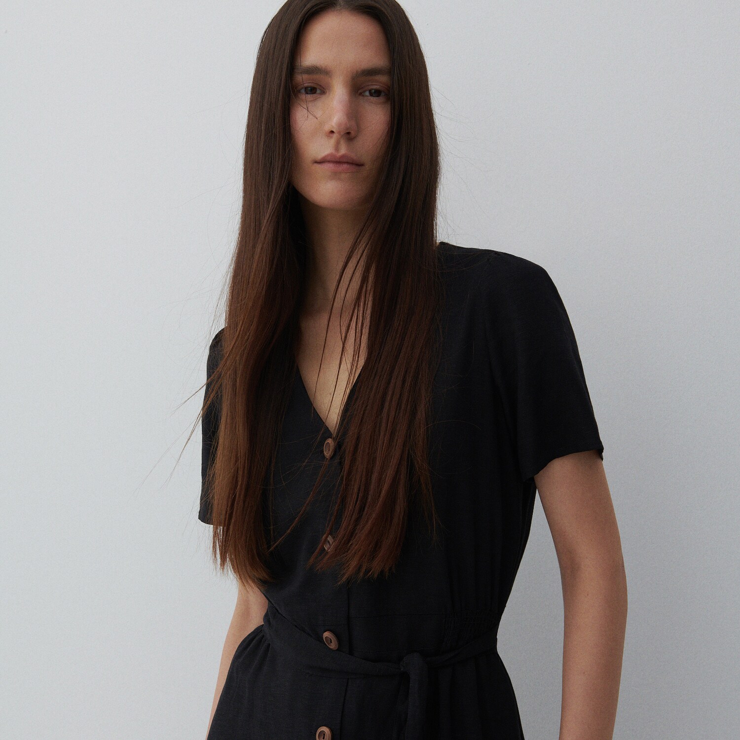 Viskózové šaty s prímesou ľanu