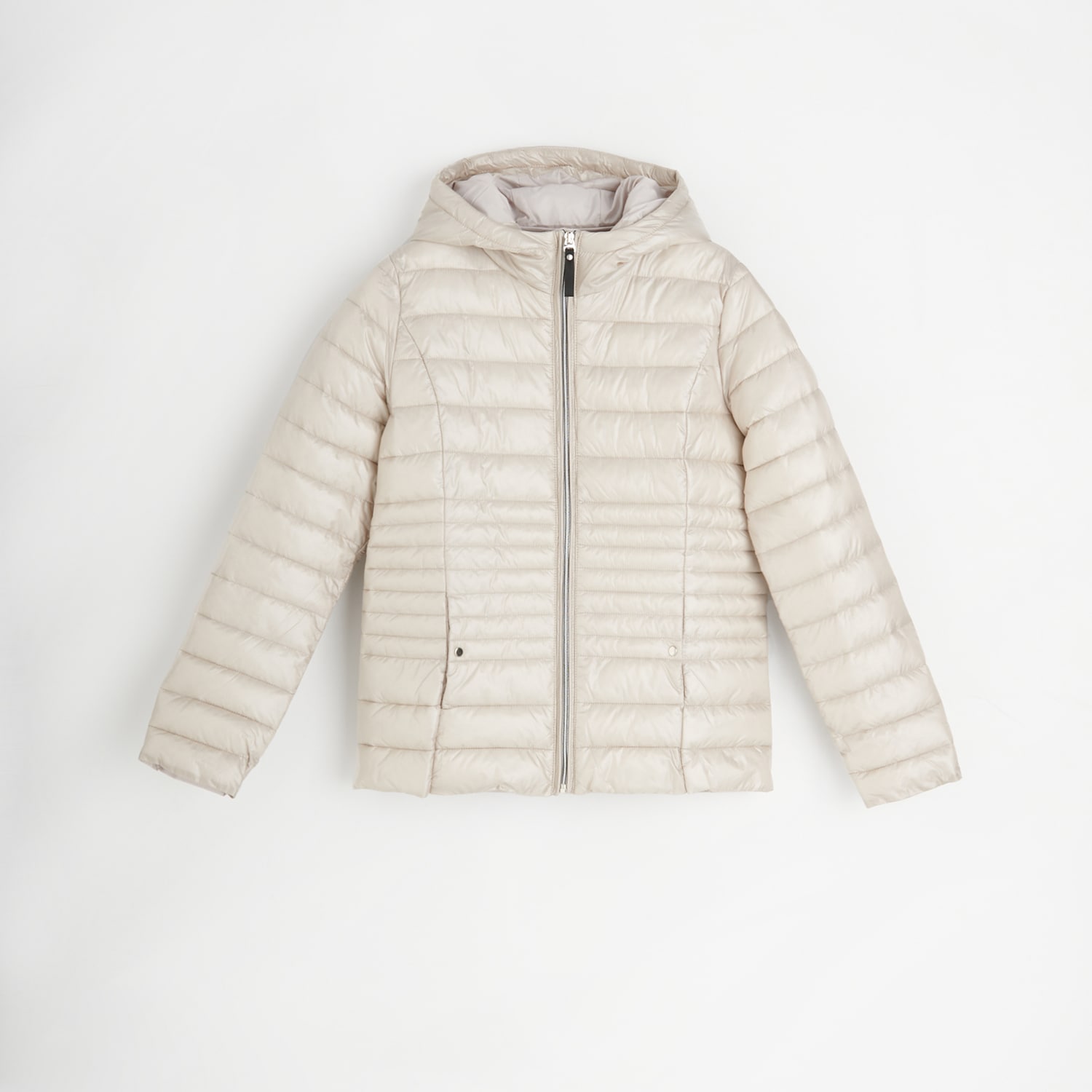 Prešívaná bunda s výplňou z recyklovanej látky