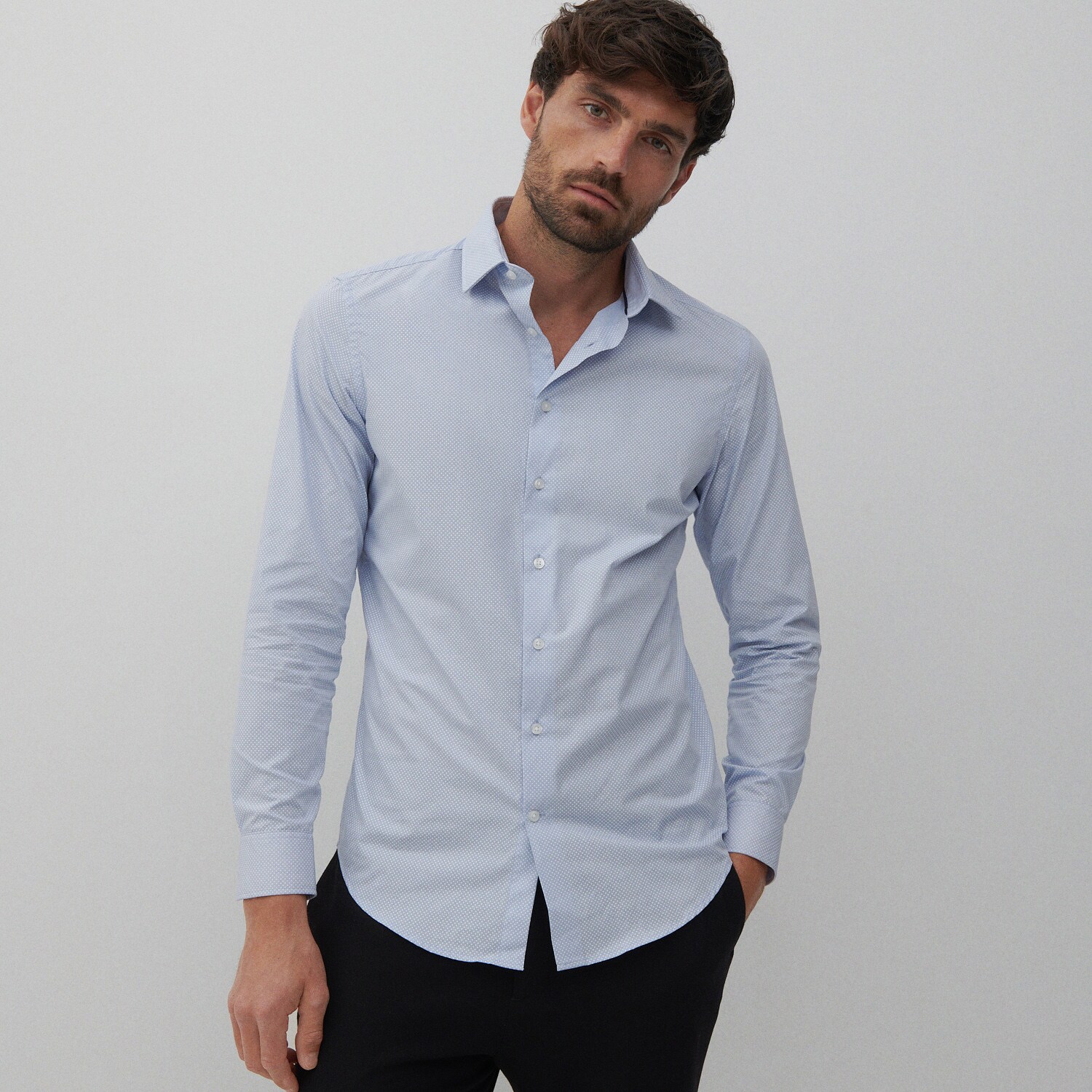 Bodkovaná košeľa slim fit