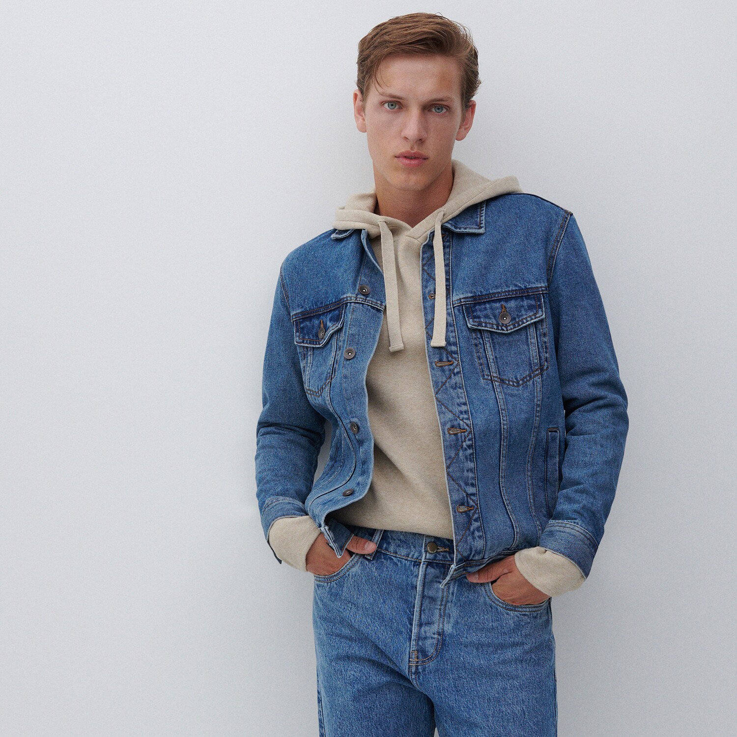 Denimová bunda s vreckami