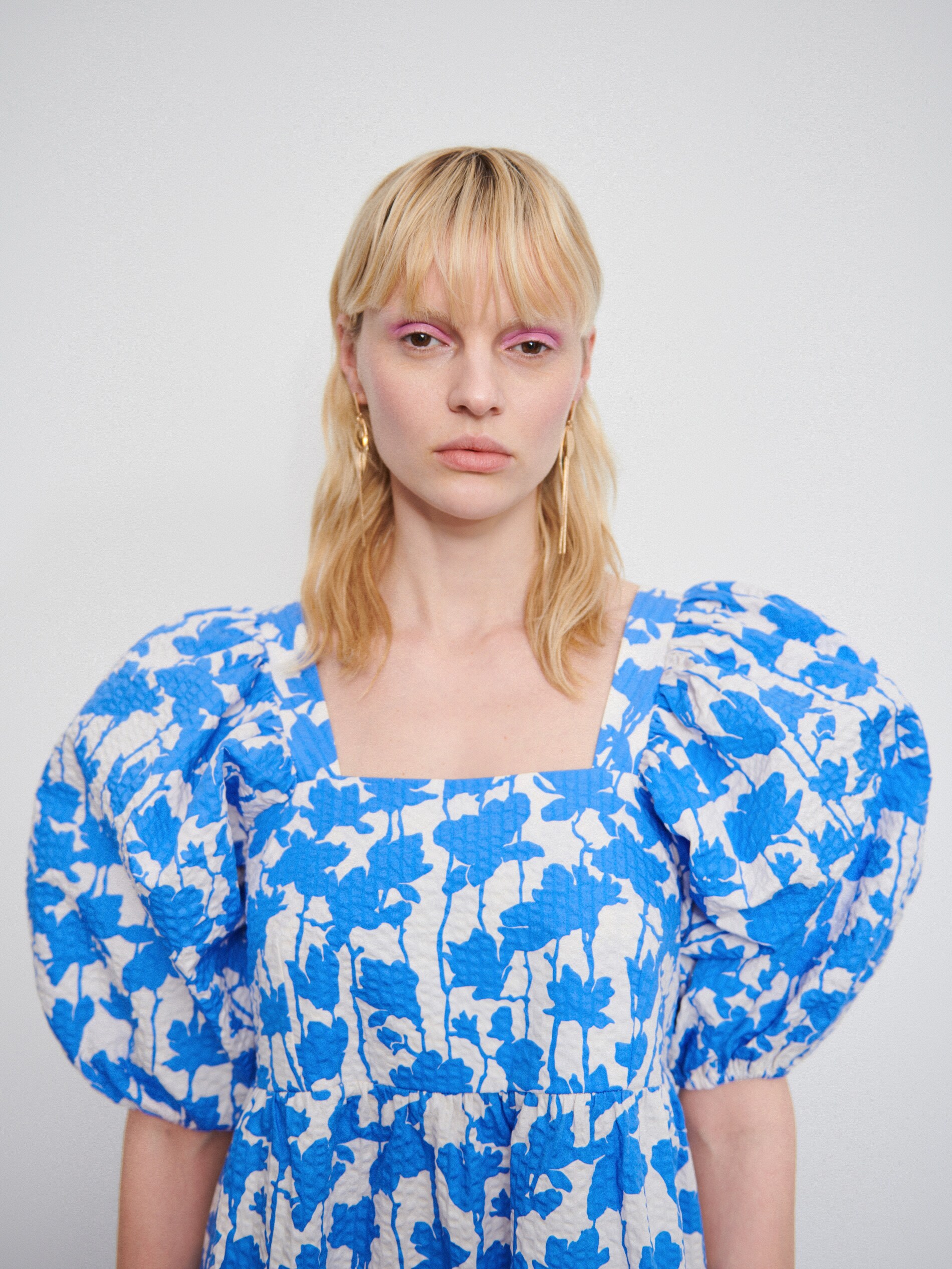 Dlhé strapcové náušnice