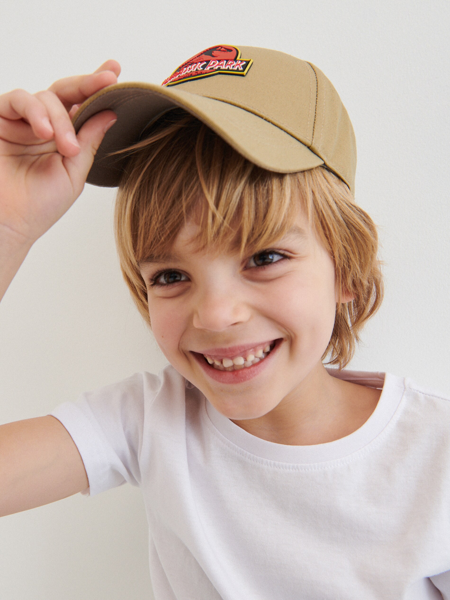 Šiltovka Jurassic Park