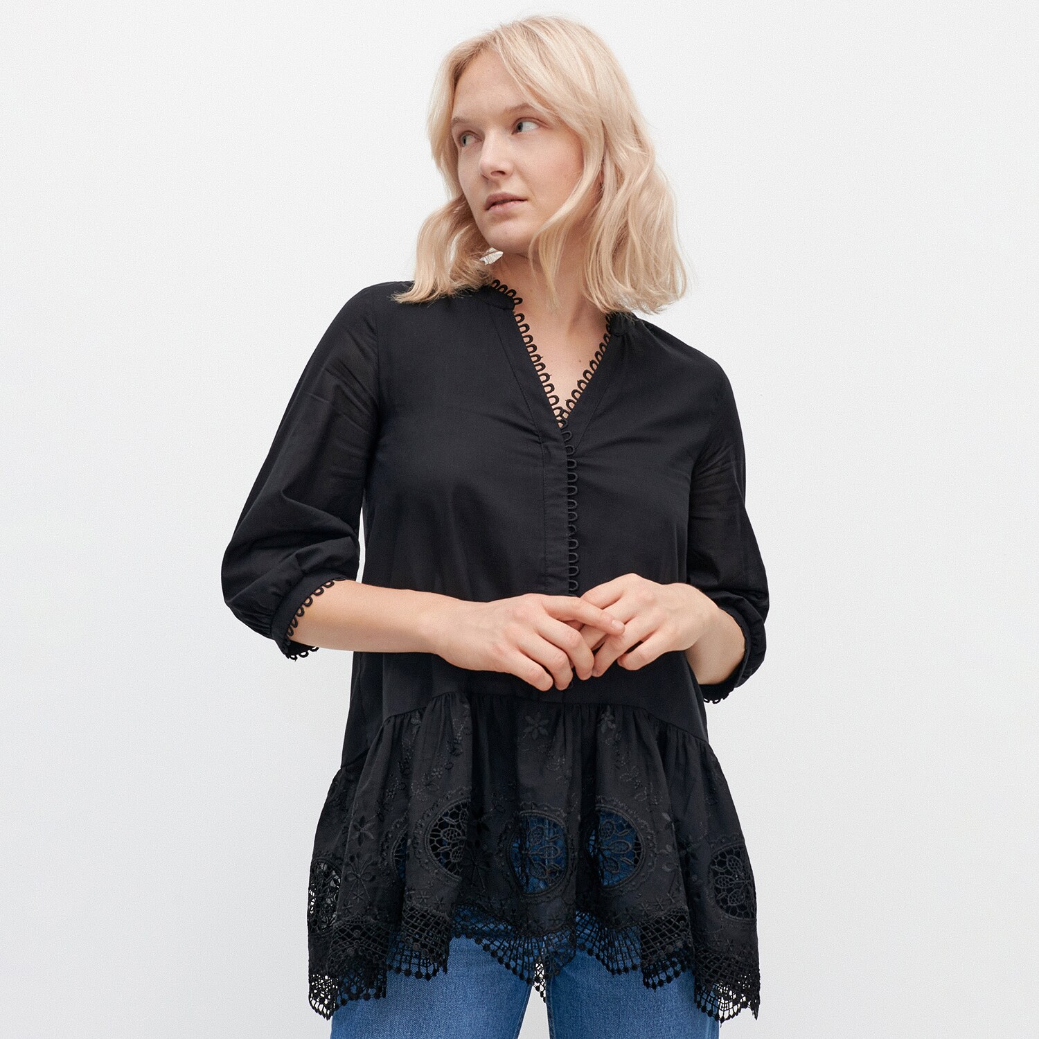 Tunika s čipkovaným lemom