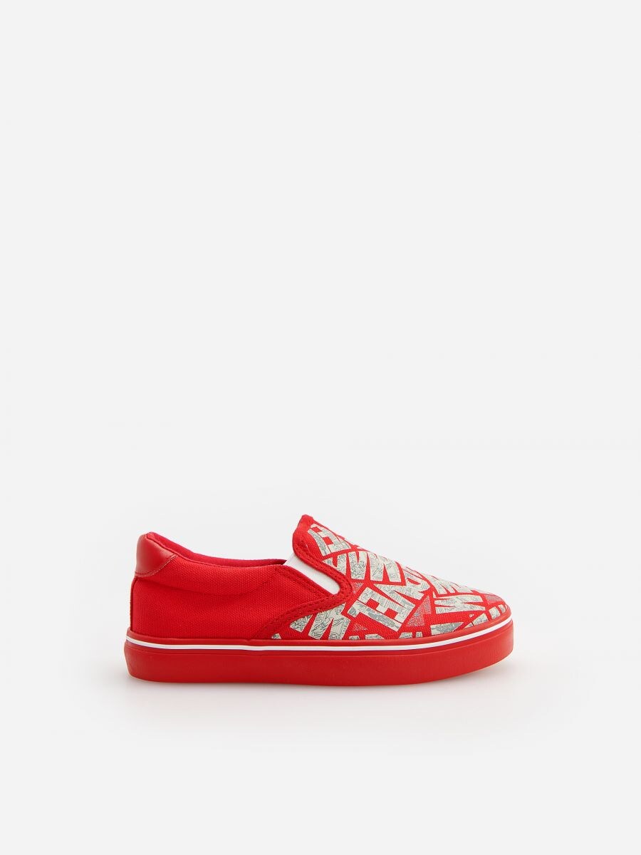 marvel slip on