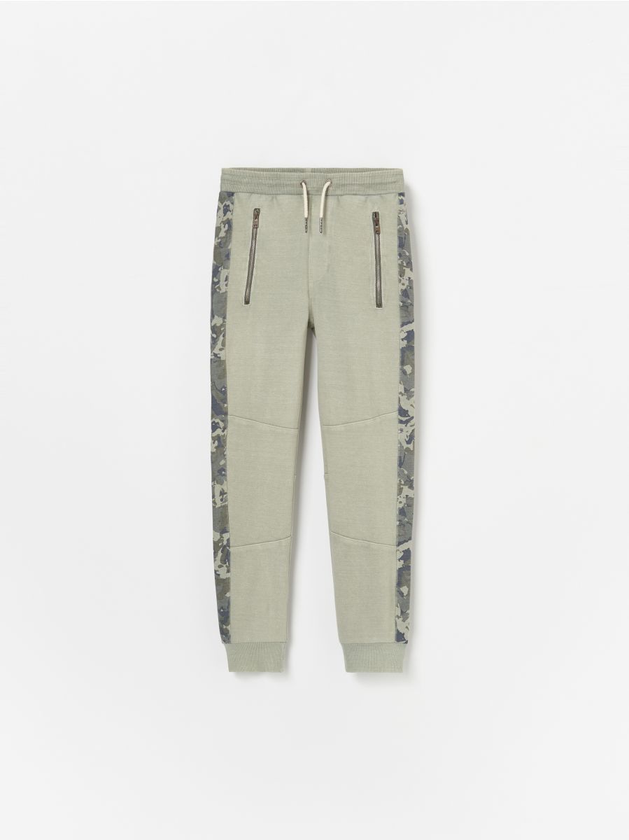 wide tracksuit bottoms