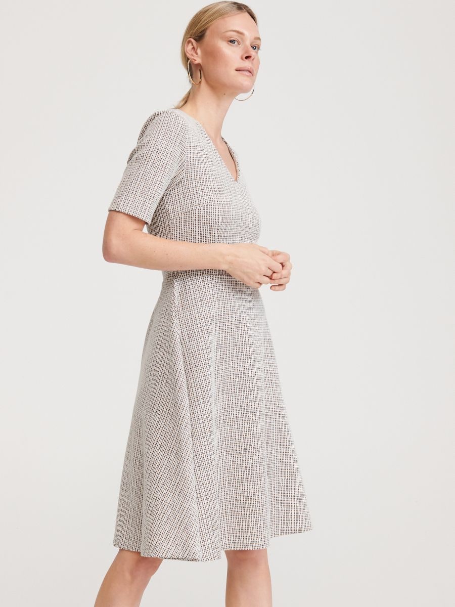 Buy online! Jersey dress, RESERVED 