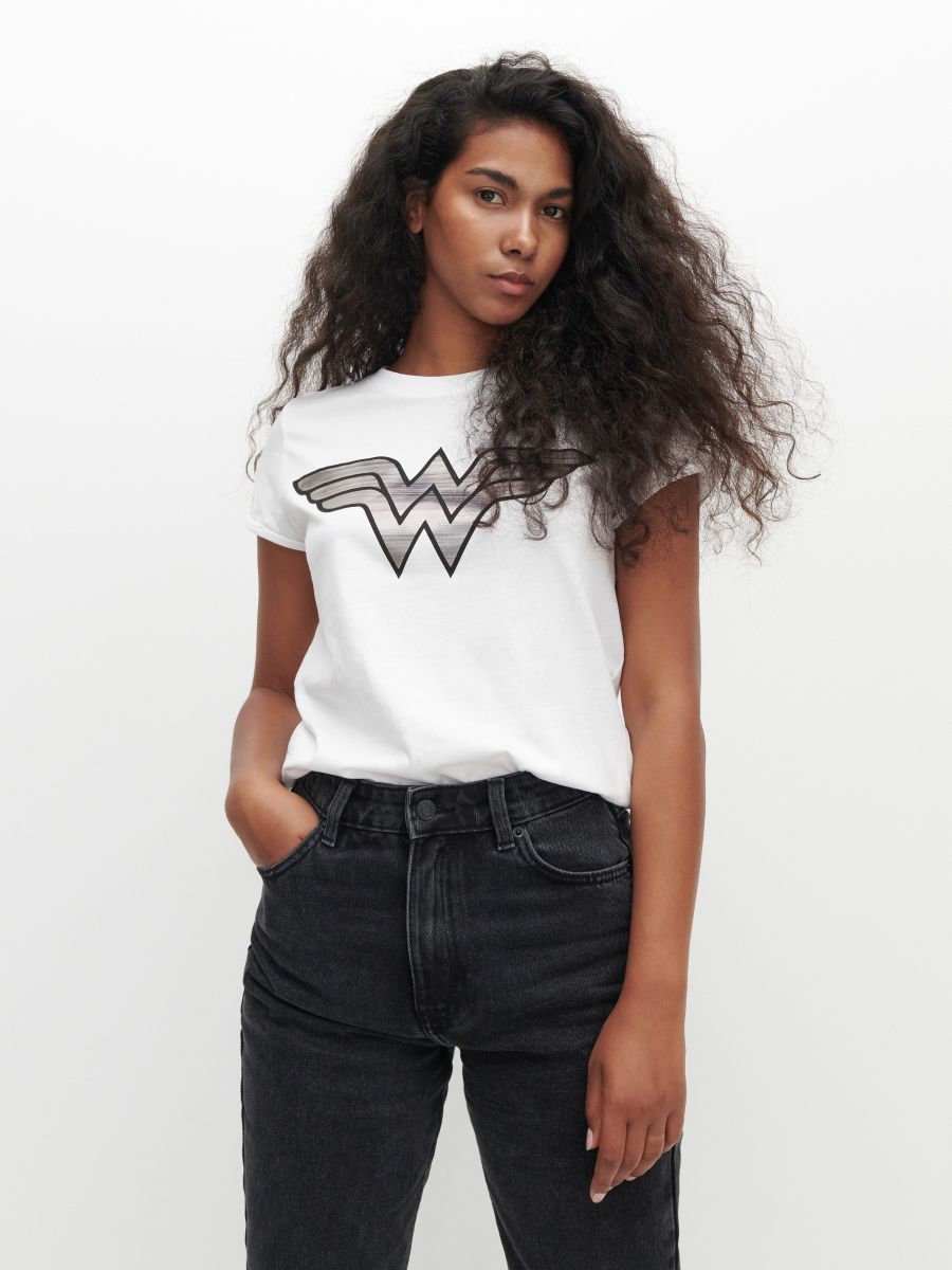 Magliette wonder woman Clearance