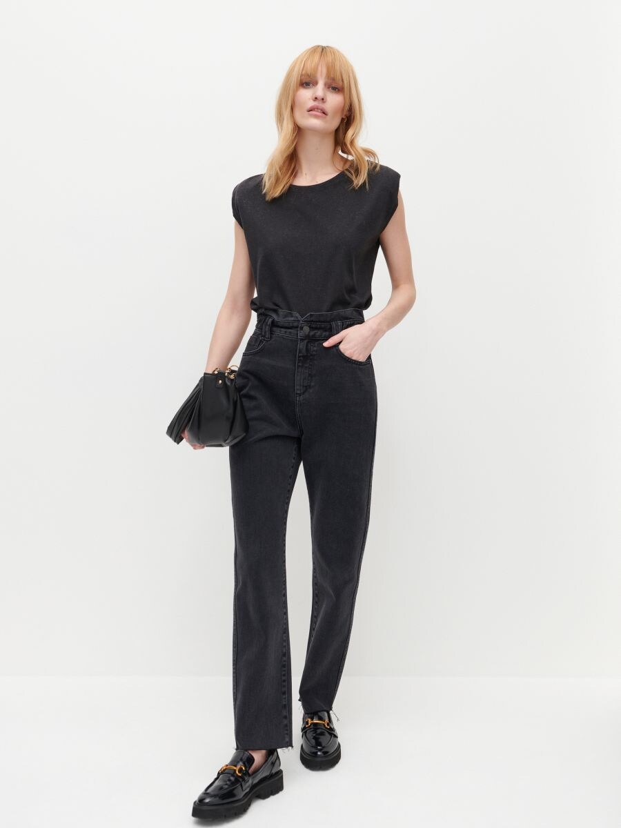 maglia con spalline imbottite