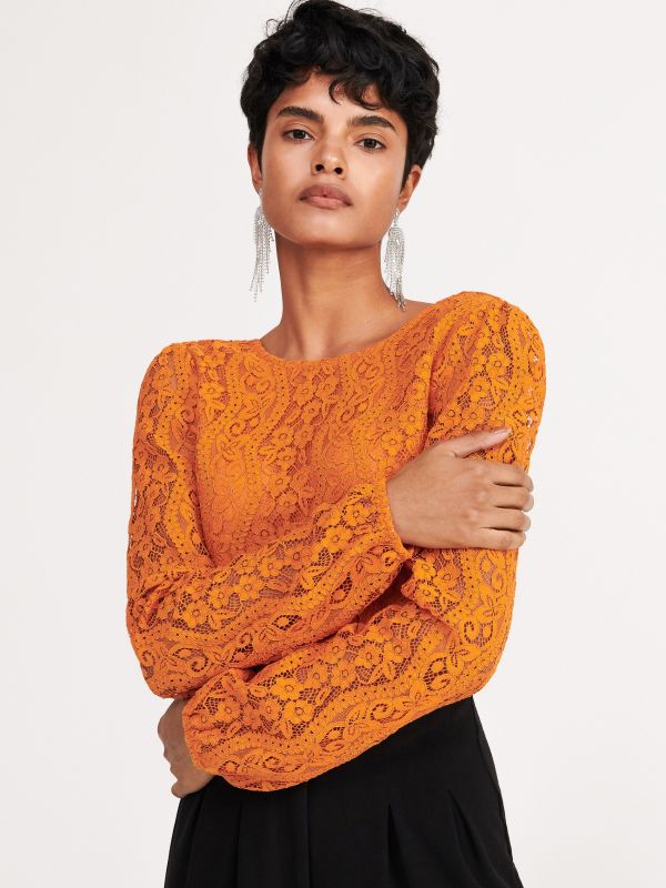Cropped top with lace - yellow - WT054-18X - RESERVED