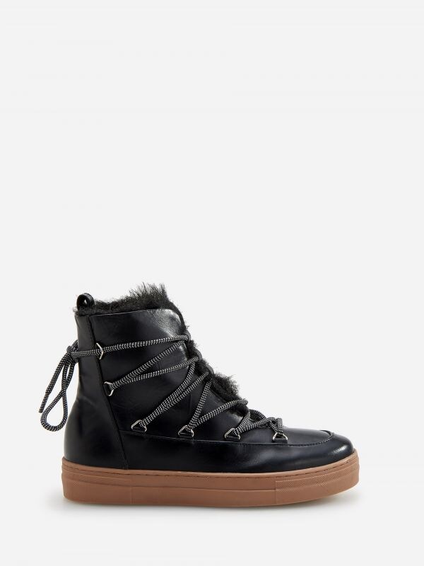 Insulated leather ankle boots - black - XG135-99X - RESERVED
