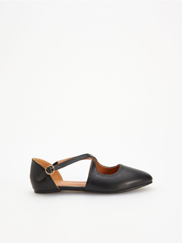 Cross strap flat ballerinas - black - XL292-99X - RESERVED