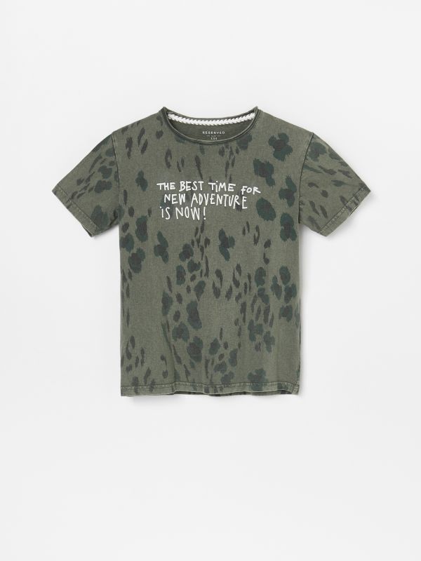 T-shirt w cętki z napisem - zielony - XW141-97X - RESERVED
