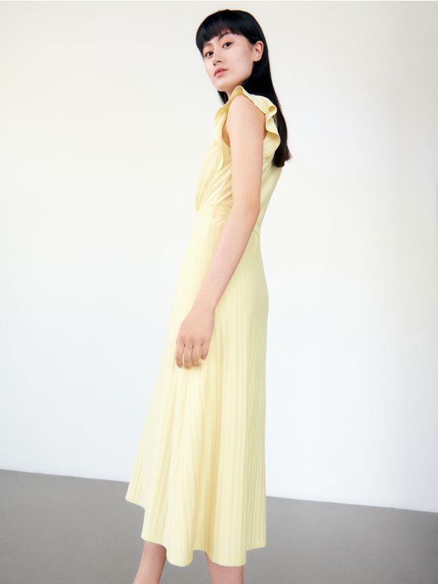 Abiti midi - giallo chiaro - RESERVED