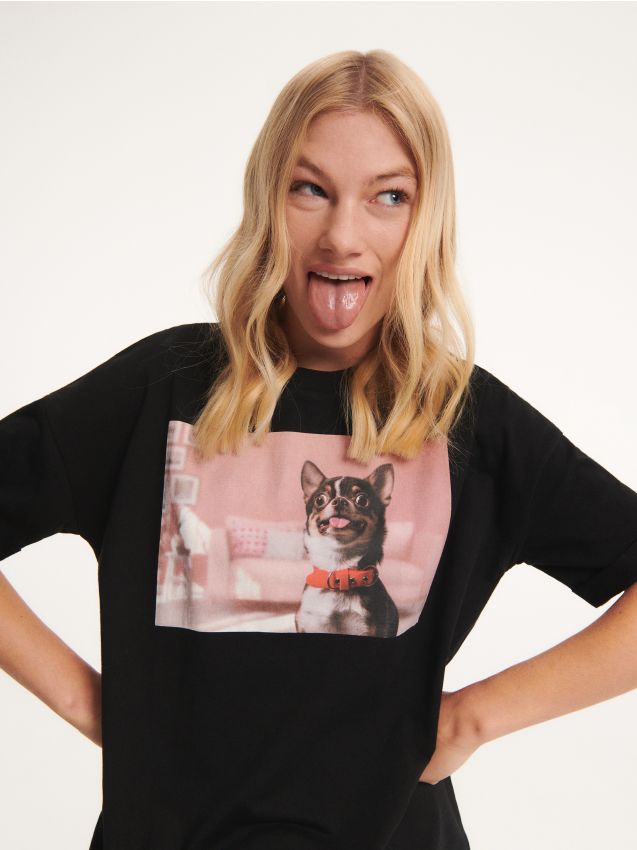 T-shirt regular z nadrukiem - czarny - RESERVED