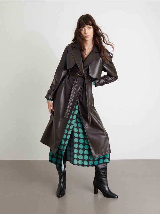 Kleid aus Viskose - grün - RESERVED
