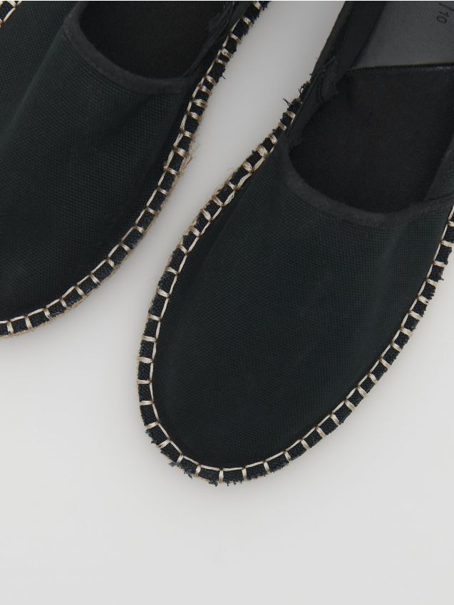Men`s sneakers - black - SZ593-99X - RESERVED