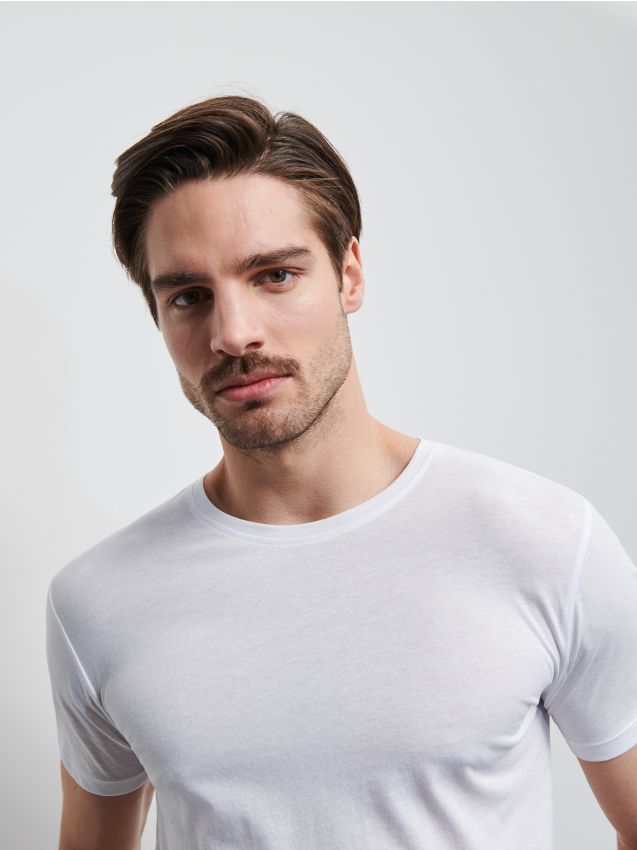 Gładki T-shirt basic - biały - XK711-00M - RESERVED