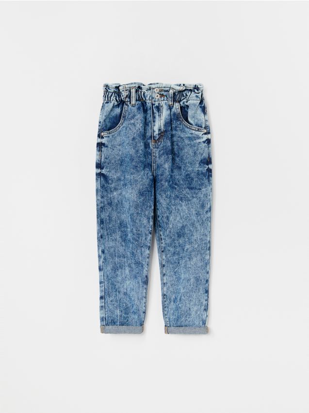 Marmurkowe jeansy mom fit z bawełny organicznej - niebieski - XN867-50J - RESERVED