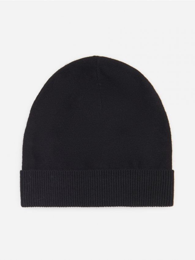 Fitted beanie with wool blend - black - XZ373-99X - RESERVED