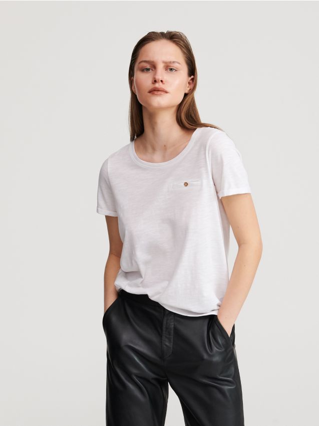 Gładki T-shirt basic - biały - YJ298-00X - RESERVED