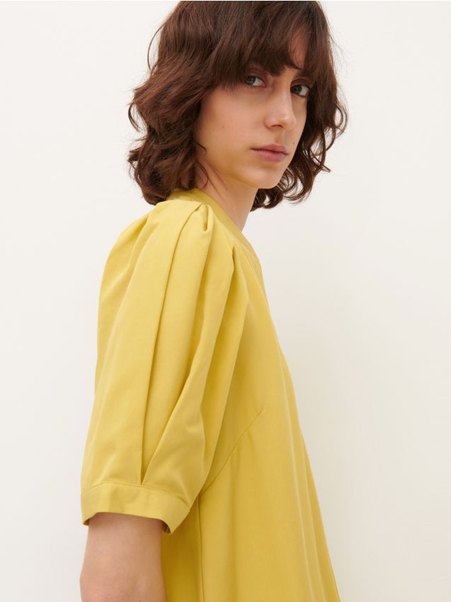 Платье из материала Tencel™ - желто-зеленый - YQ440-71X - RESERVED