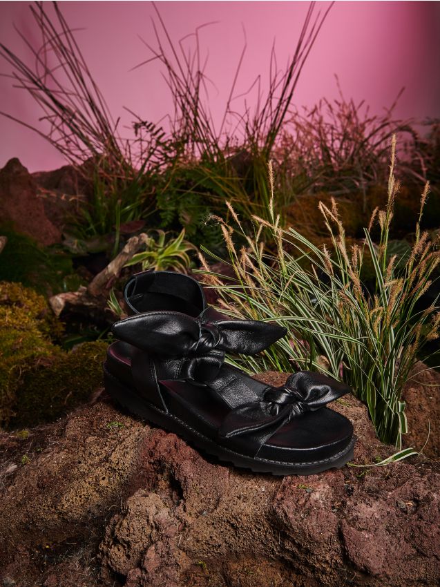 Chunky flatform leather sandals - black - ZV521-99X - RESERVED
